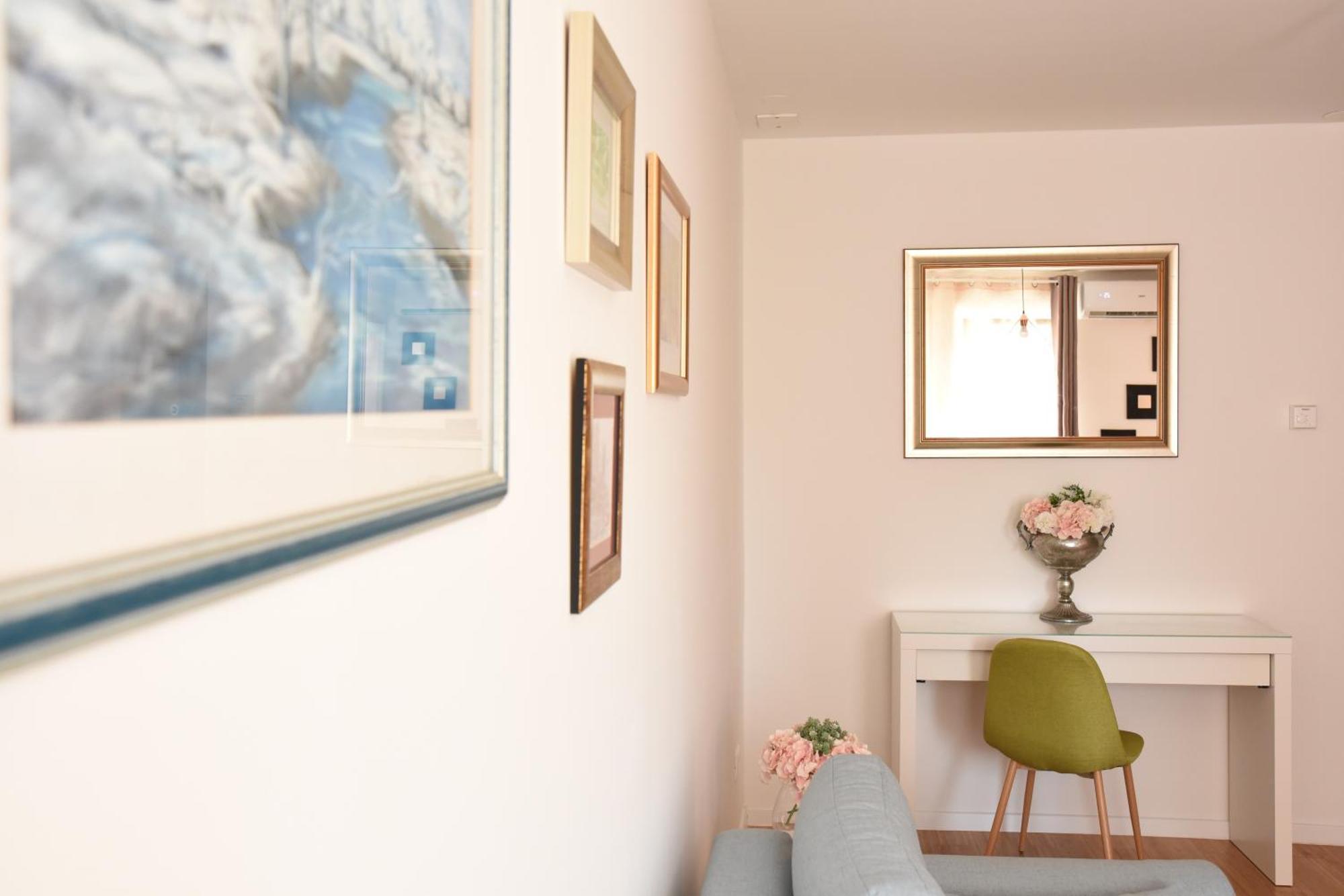 Mary'S Apartment - With Free Parking ซาเกร็บ ภายนอก รูปภาพ